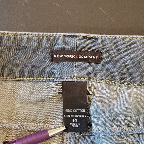 New York And Company Size 14 Denim Shorts 100% Cotton Starburst Back Pocket - Picture 8 of 8